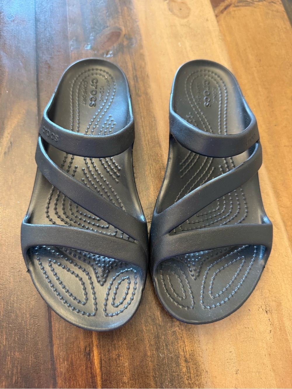 CROCS Women's Kadee II Sandal - Picture 11 of 11